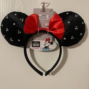 New Disney Minnie Mouse Black Headband with Red Bow